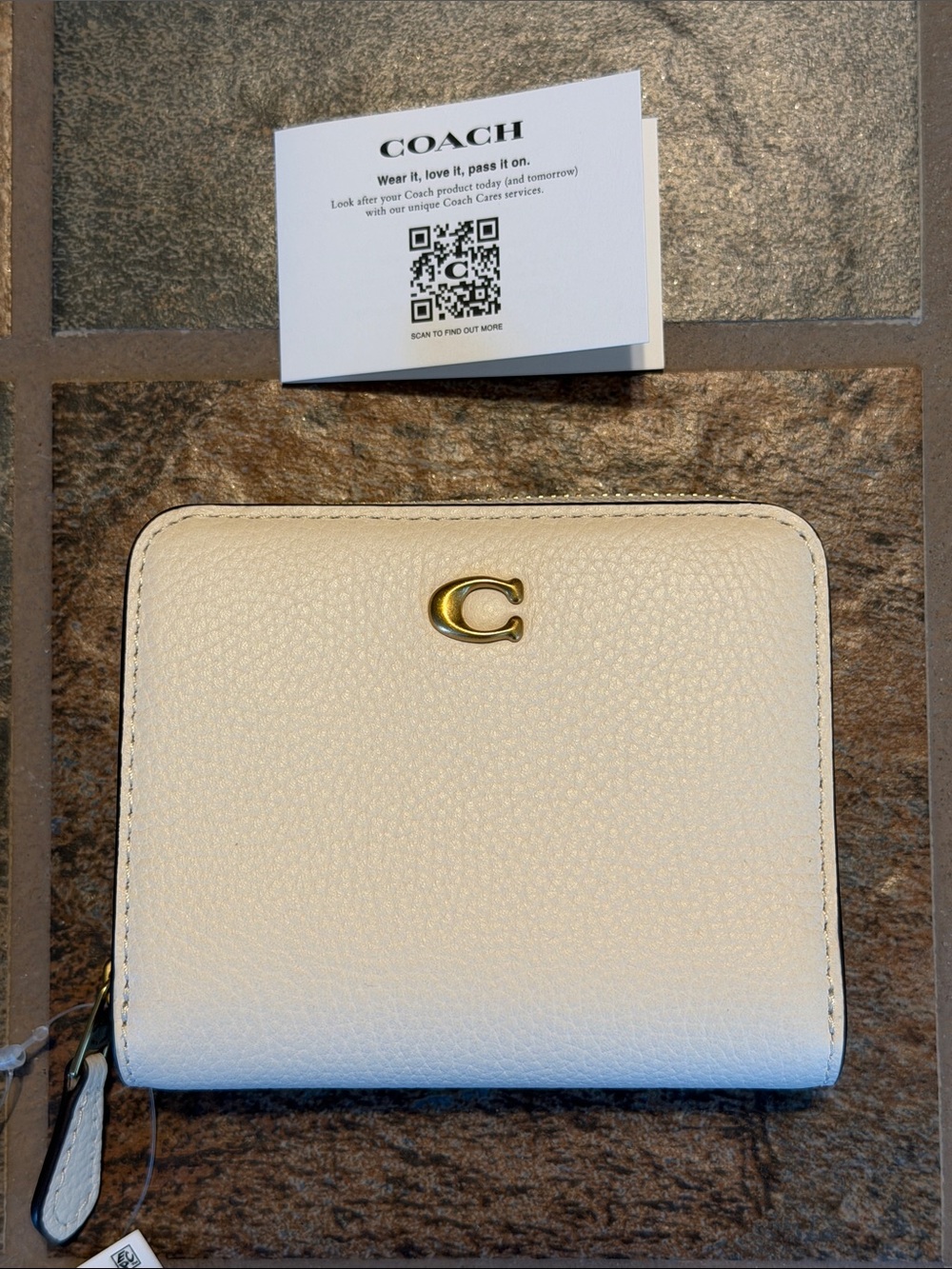 COACH Essential Billfold Wallet